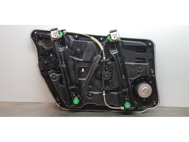 Recambio de elevalunas delantero derecho para infiniti qx30 premium referencia OEM IAM 807205DM0A  