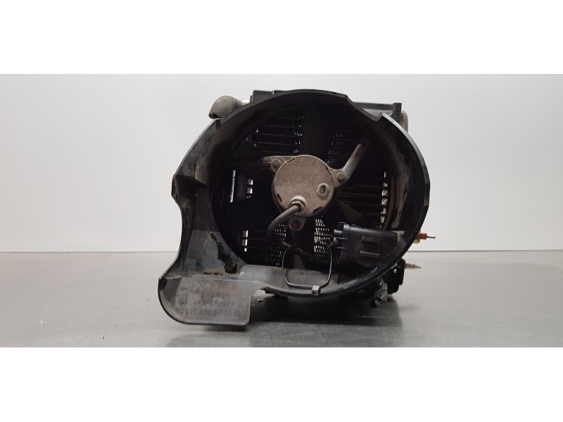 Recambio de radiador agua para mercedes clase s (w220) berlina 400 cdi (220.028) referencia OEM IAM A2205001203  