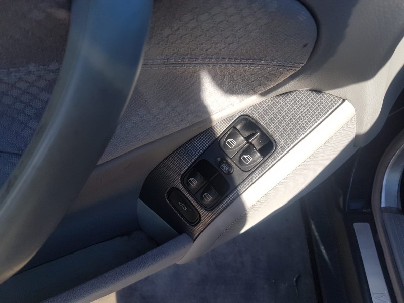 mercedes clase c (w203) berlina del año 2002