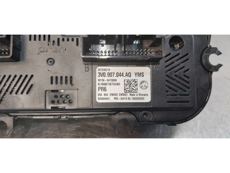 Recambio de mando climatizador para skoda superb (3v3) active referencia OEM IAM 3V0907044AQYMS  