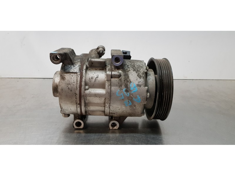 Recambio de compresor aire acondicionado para kia carens ( ) attract referencia OEM IAM 97701A4100  