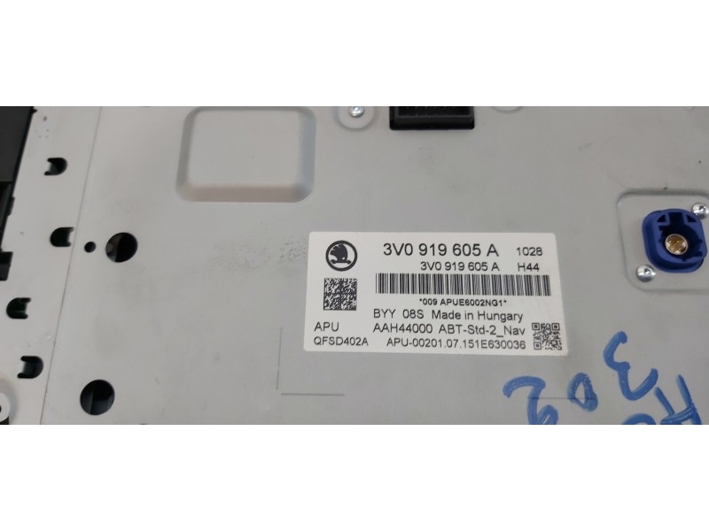 Recambio de pantalla multifuncion para skoda superb (3v3) active referencia OEM IAM 3V0919605ABYY  
