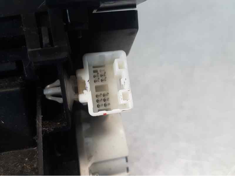 Recambio de palanca cambio para toyota prius (nhw30) executive referencia OEM IAM 75C583LHD   Recambio de palanca cambio para toyota prius (nhw30) executive referencia OEM IAM 75C583LHD