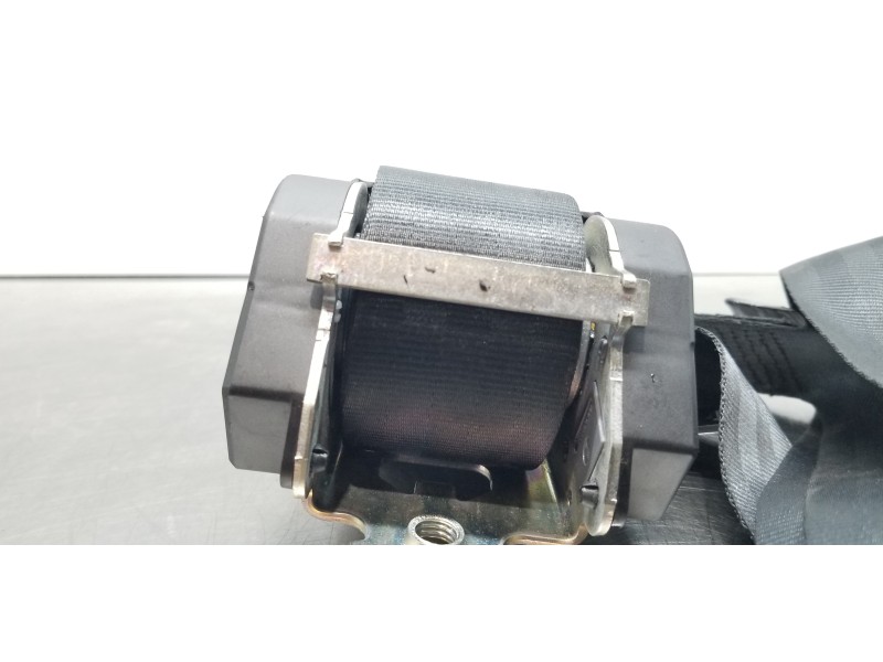 Recambio de cinturon seguridad delantero derecho para dacia lodgy comfort referencia OEM IAM 868842775R  