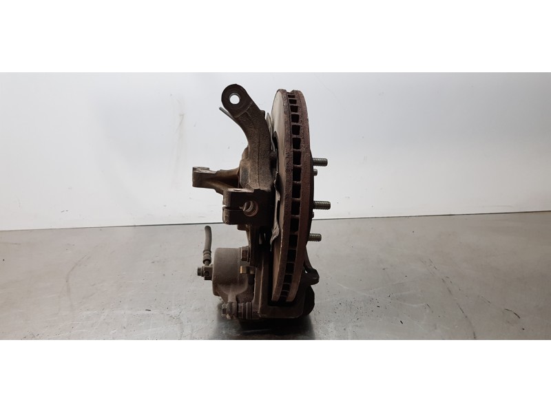 Recambio de mangueta delantera derecha para kia carens ( ) attract referencia OEM IAM 51716A4000  