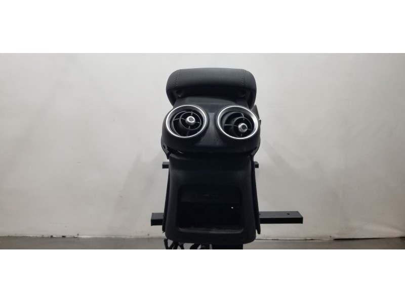 Recambio de apoyabrazos central para alfa romeo stelvio (630) basis q4 referencia OEM IAM 156148412 156132499 