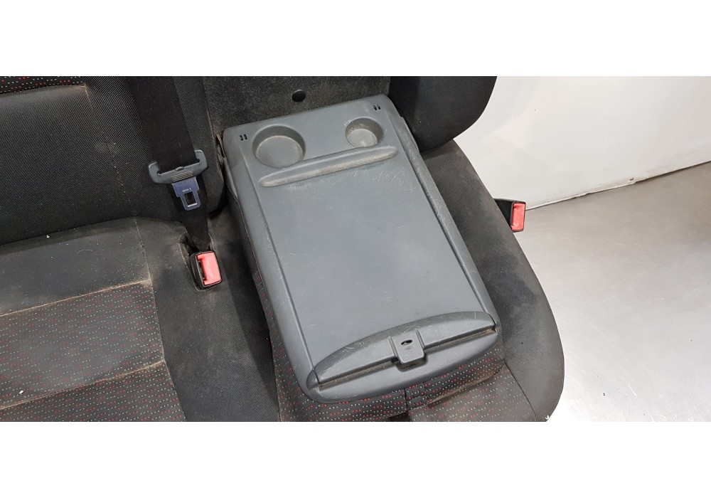 Recambio de asiento delantero derecho para peugeot boxer furgón gran volumen 335 l3h3 pro bluehdi 130 referencia OEM IAM 1677820