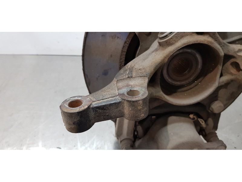 Recambio de mangueta delantera derecha para kia carens ( ) attract referencia OEM IAM 51716A4000  