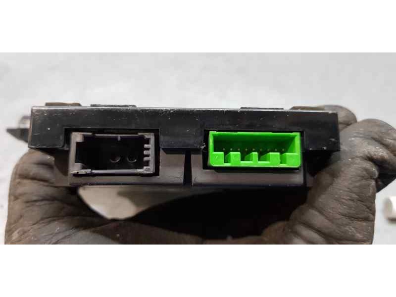 Recambio de sistema audio / radio cd para volvo xc70 d5 awd momentum (136kw) referencia OEM IAM 30797715  