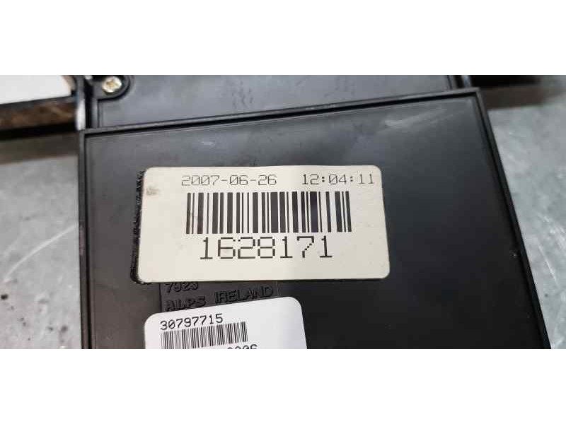 Recambio de sistema audio / radio cd para volvo xc70 d5 awd momentum (136kw) referencia OEM IAM 30797715  