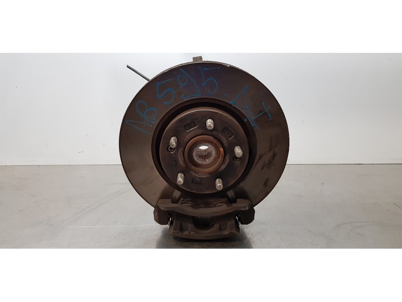 Recambio de mangueta delantera izquierda para kia carens ( ) attract referencia OEM IAM 51715A4000  