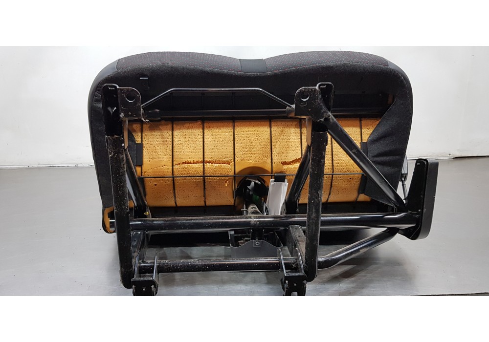 Recambio de asiento delantero derecho para peugeot boxer furgón gran volumen 335 l3h3 pro bluehdi 130 referencia OEM IAM 1677820