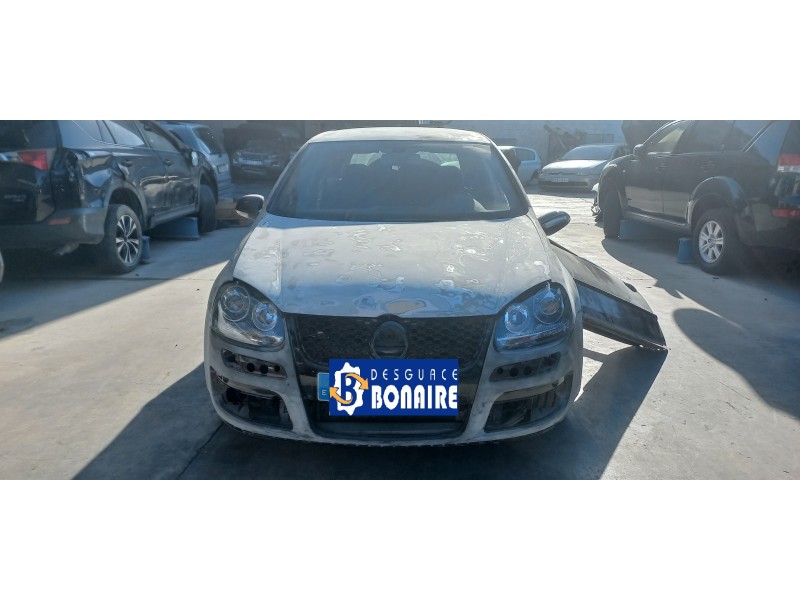 volkswagen golf v berlina (1k1) del año 2004