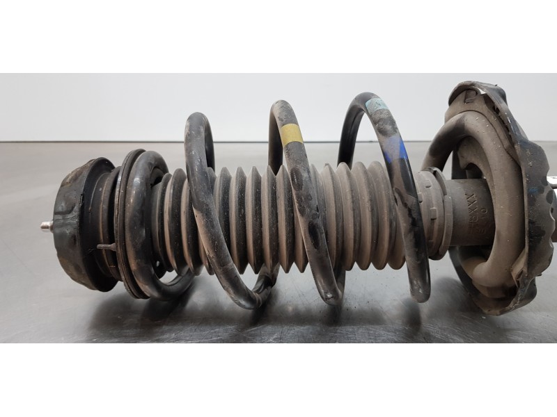 Recambio de amortiguador delantero izquierdo para kia rio (yb) attract referencia OEM IAM 54650H8100  