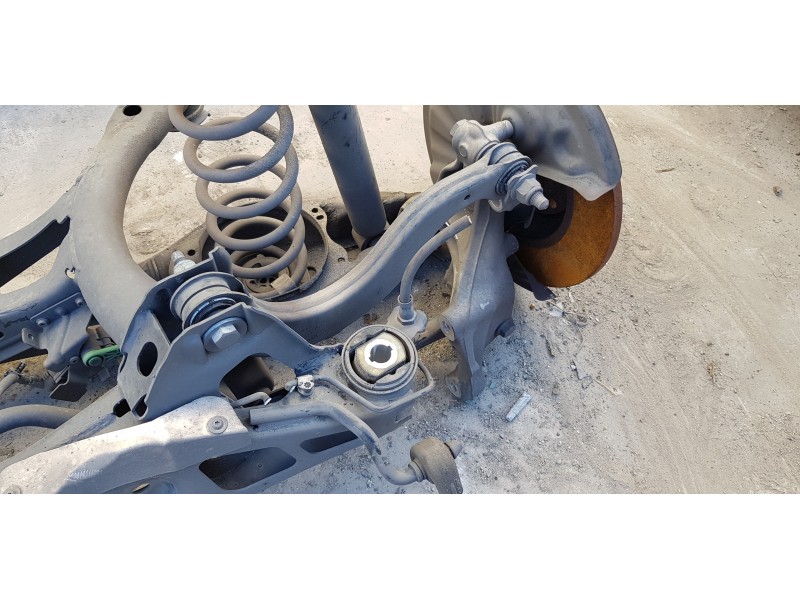 Recambio de puente trasero para skoda superb (3v3) active referencia OEM IAM 3Q0505235Q  