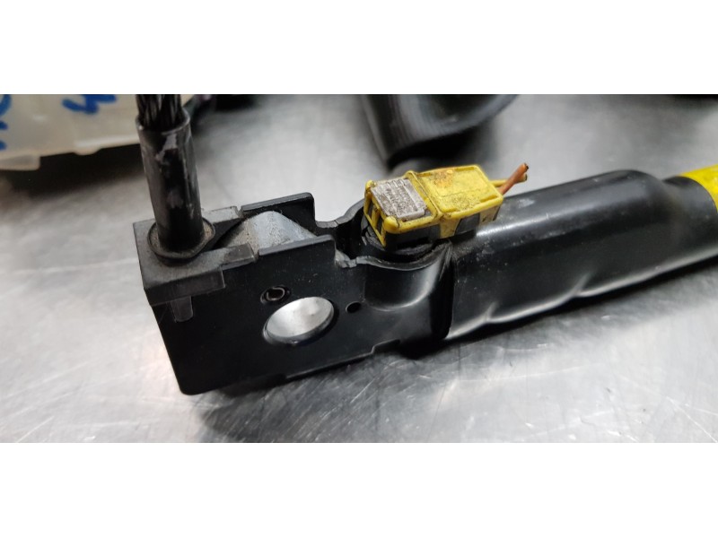 Recambio de cinturon seguridad delantero derecho para peugeot 5008 active referencia OEM IAM 98019795XX   Recambio de cinturon seguridad delantero derecho para peugeot 5008 active referencia OEM IAM 98019795XX