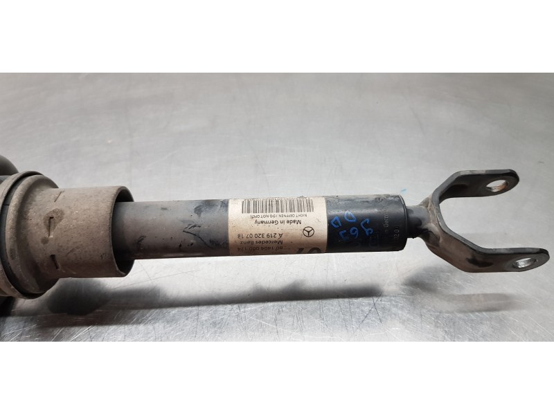 Recambio de amortiguador delantero derecho para mercedes clase cls (w219) 350 (219.356) referencia OEM IAM A2193231500 A21932007