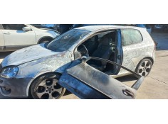 volkswagen golf v berlina (1k1) del año 2004 2