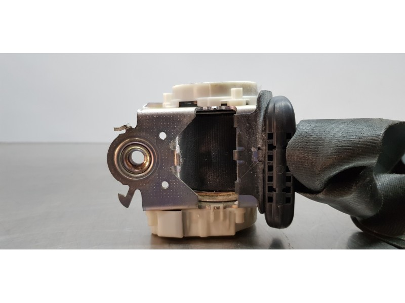 Recambio de cinturon seguridad trasero derecho para peugeot 5008 active referencia OEM IAM 8975SJ   Recambio de cinturon seguridad trasero derecho para peugeot 5008 active referencia OEM IAM 8975SJ