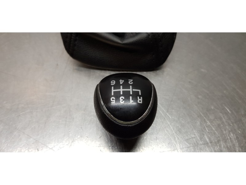 Recambio de pomo palanca cambio para ford transit kastenwagen (ttg) 350 l3 referencia OEM IAM AV6R7217CAB  