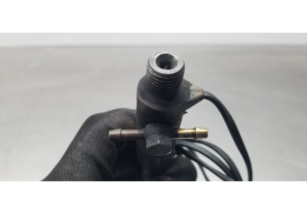 Recambio de inyector para volkswagen lt caja abierta (mod. 1997) lt 28 caja abierta referencia OEM IAM 074130202A  