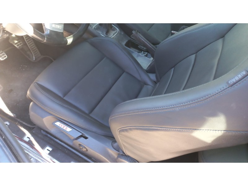 volkswagen golf v berlina (1k1) del año 2004