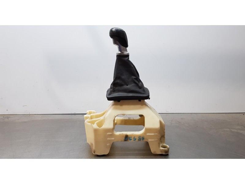 Recambio de palanca cambio para kia carens ( ) attract referencia OEM IAM 43700A4010  