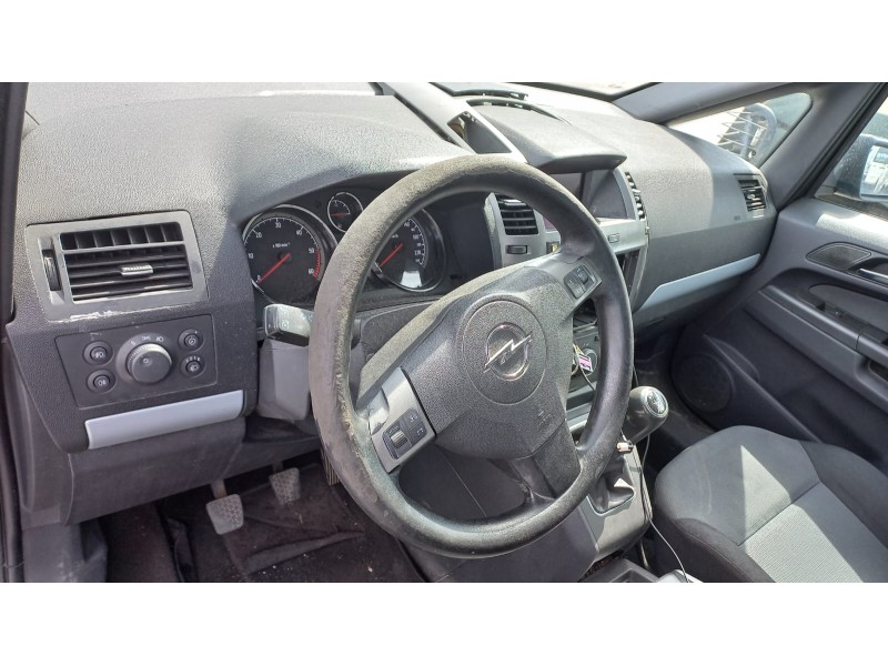 opel zafira b del año 2005