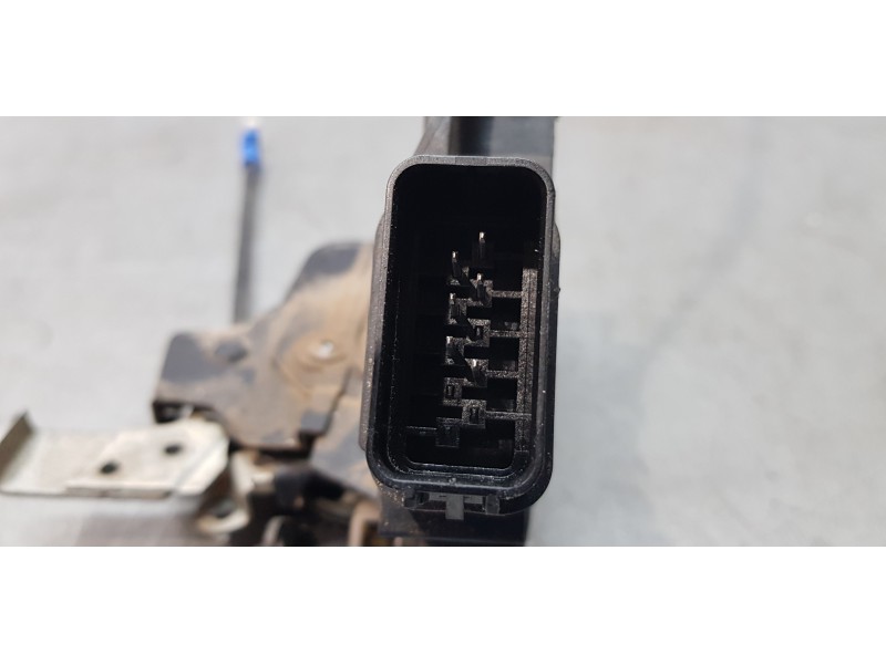 Recambio de cerradura puerta delantera derecha para ford mondeo ber. (ca2) ghia x referencia OEM IAM 6M2AR21812AB  