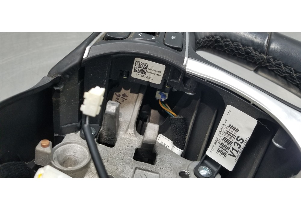 Recambio de volante para kia sportage dynamic referencia OEM IAM 56100F1130SA1 96720F1120 