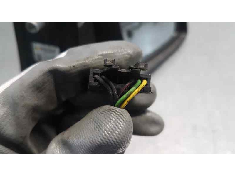 Recambio de retrovisor derecho para opel zafira b family referencia OEM IAM 13131970  