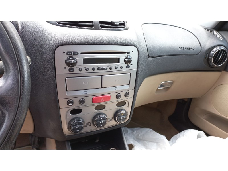 alfa romeo 147 (190) del año 2003