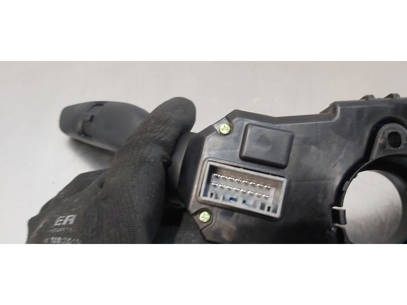 Recambio de mando multifuncion para hyundai tucson klass 2wd referencia OEM IAM 93403D3952  