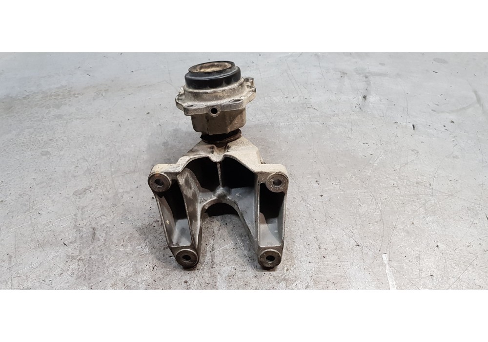 Recambio de soporte motor derecho para ford transit kastenwagen (ttg) 350 l3 referencia OEM IAM BK316A002AC  