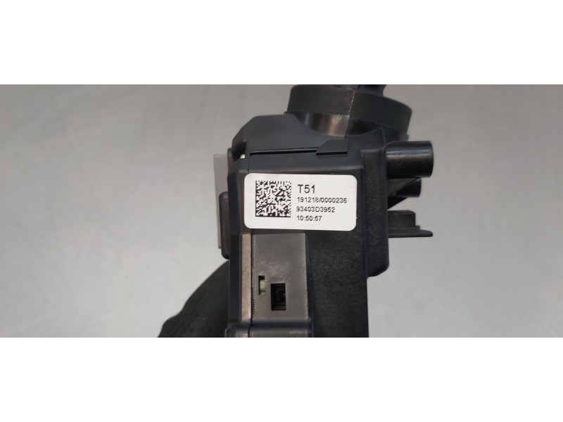 Recambio de mando multifuncion para hyundai tucson klass 2wd referencia OEM IAM 93403D3952  