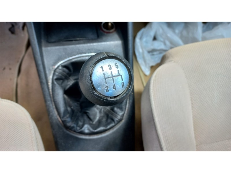 alfa romeo 147 (190) del año 2003