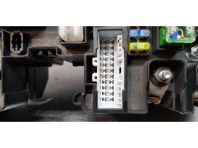 Recambio de caja reles / fusibles para hyundai accent (mc) gl crdi referencia OEM IAM 912131E161   Recambio de caja reles / fusibles para hyundai accent (mc) gl crdi referencia OEM IAM 912131E161