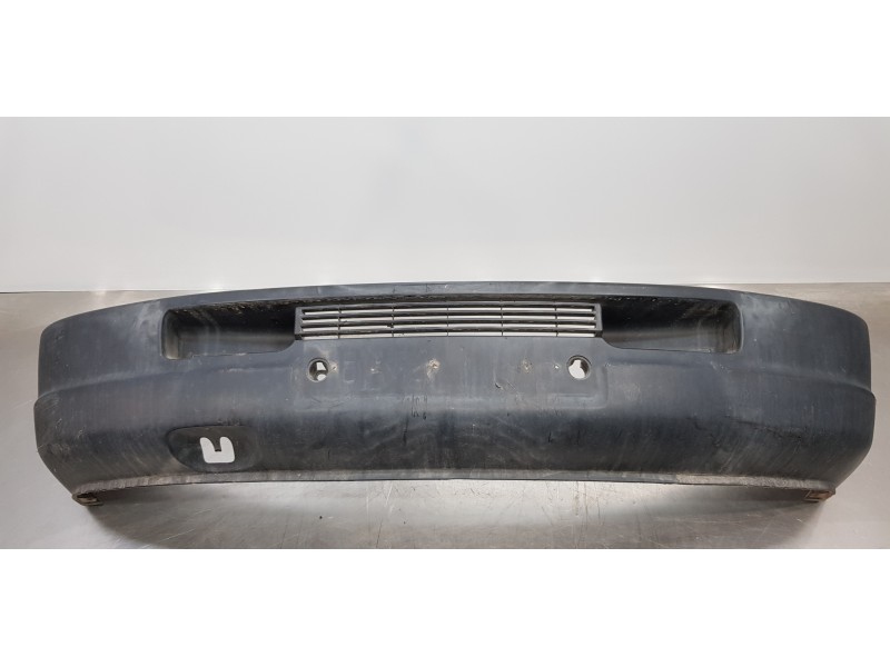 Recambio de paragolpes delantero para volkswagen lt caja abierta (mod. 1997) lt 28 caja abierta referencia OEM IAM 2D0807102HB41
