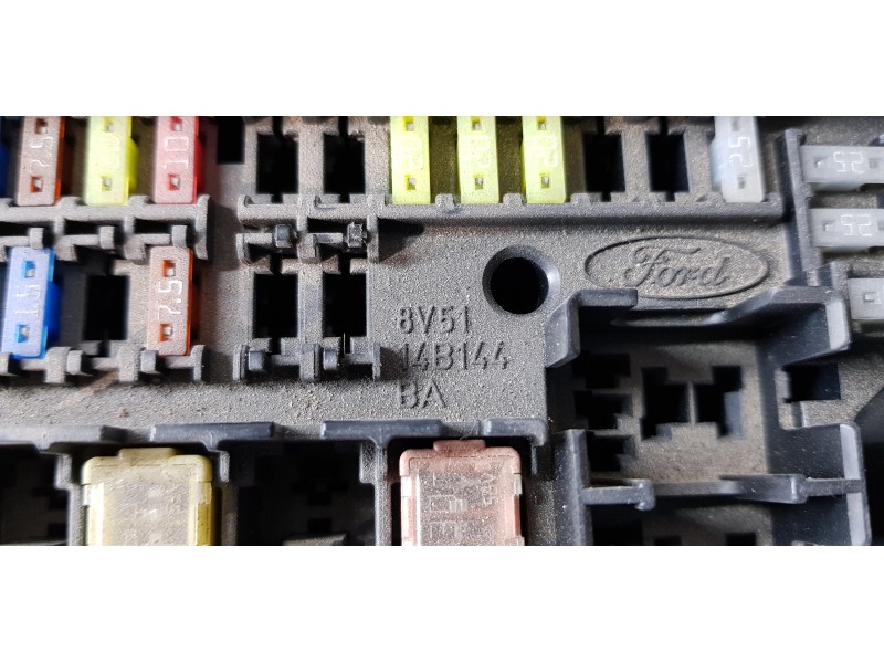 Recambio de caja reles / fusibles para ford fiesta (ccn) sport referencia OEM IAM 8V5114B144BA   Recambio de caja reles / fusibles para ford fiesta (ccn) sport referencia OEM IAM 8V5114B144BA