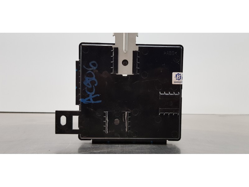 Recambio de modulo confort para kia rio (yb) attract referencia OEM IAM 95400H8400  