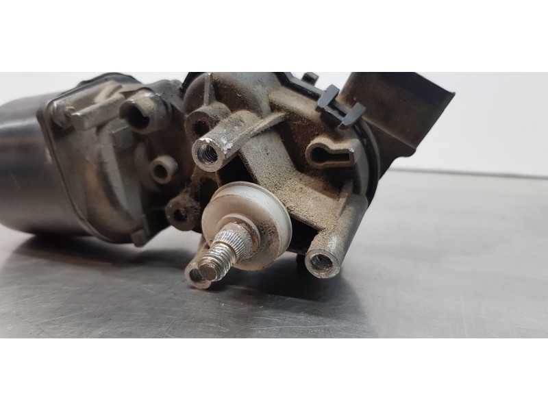 Recambio de motor limpia delantero para renault clio ii fase ii (b/cb0) campus referencia OEM IAM 7701207956  