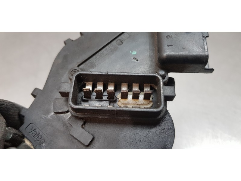 Recambio de motor limpia delantero para renault clio ii fase ii (b/cb0) campus referencia OEM IAM 7701207956  