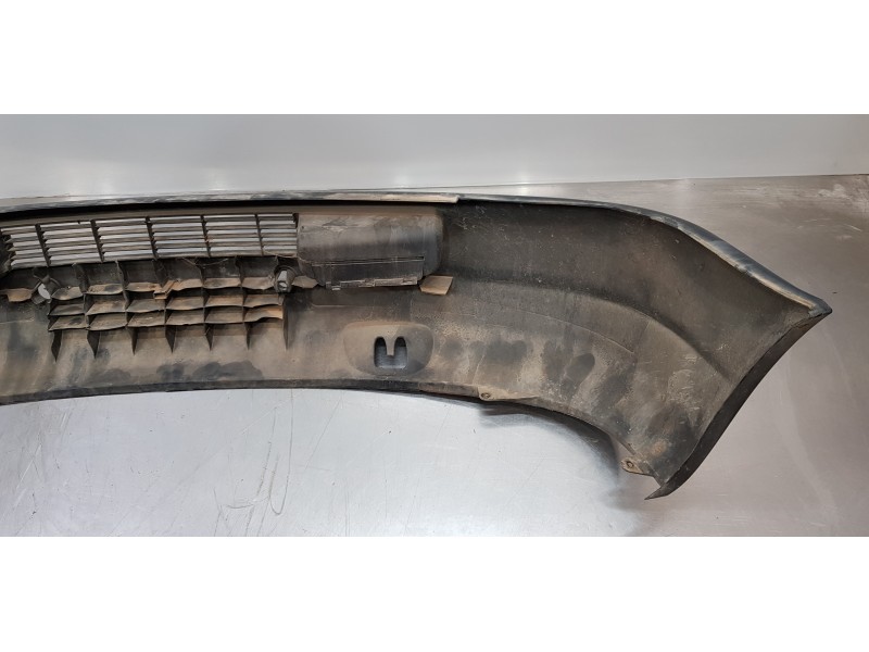 Recambio de paragolpes delantero para volkswagen lt caja abierta (mod. 1997) lt 28 caja abierta referencia OEM IAM 2D0807102HB41
