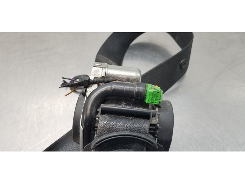 Recambio de cinturon seguridad delantero izquierdo para mercedes clase cls (w219) 350 (219.356) referencia OEM IAM A2118600186  