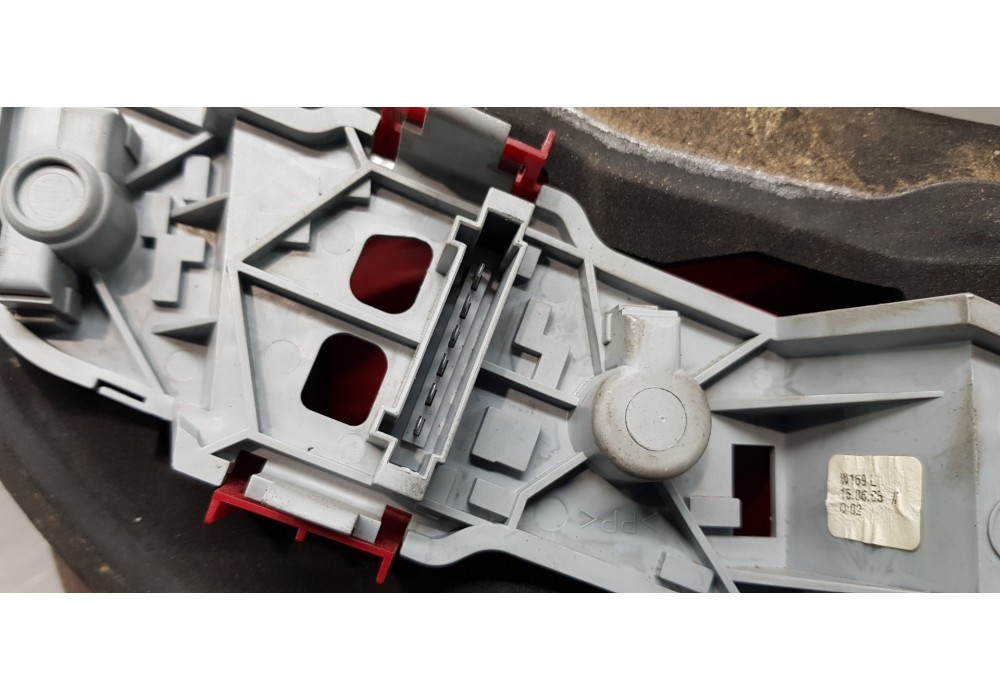 Recambio de piloto trasero izquierdo para mercedes clase a (w169) a 180 cdi (169.007) referencia OEM IAM A1698200364  