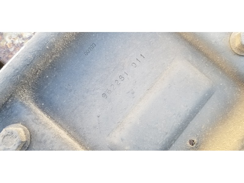 Recambio de puente delantero para volkswagen lt caja abierta (mod. 1997) lt 28 caja abierta referencia OEM IAM 2D0401031C  