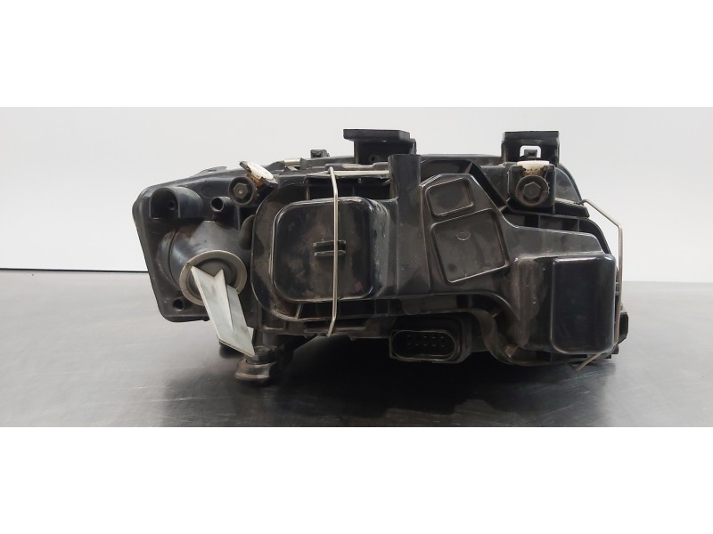 Recambio de faro izquierdo para audi a6 berlina (4b2) 2.5 tdi referencia OEM IAM 4B0941003BJ  