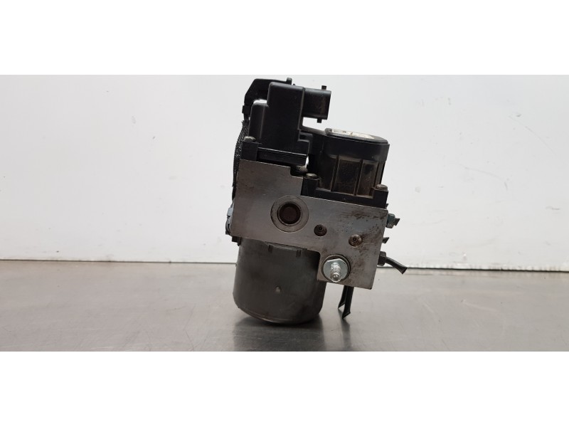 Recambio de abs para kia sorento 2.5 crdi ex referencia OEM IAM 589103E310  