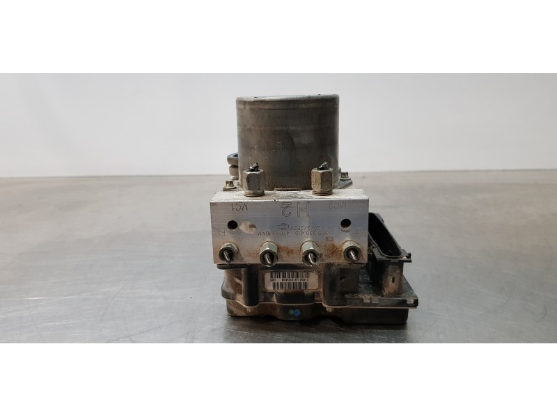 Recambio de abs para infiniti ex ex37 gt referencia OEM IAM 476601BN1A  