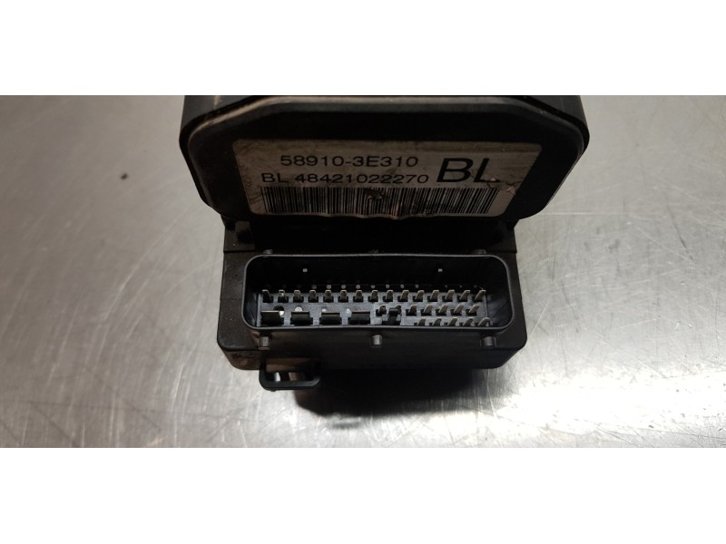 Recambio de abs para kia sorento 2.5 crdi ex referencia OEM IAM 589103E310  